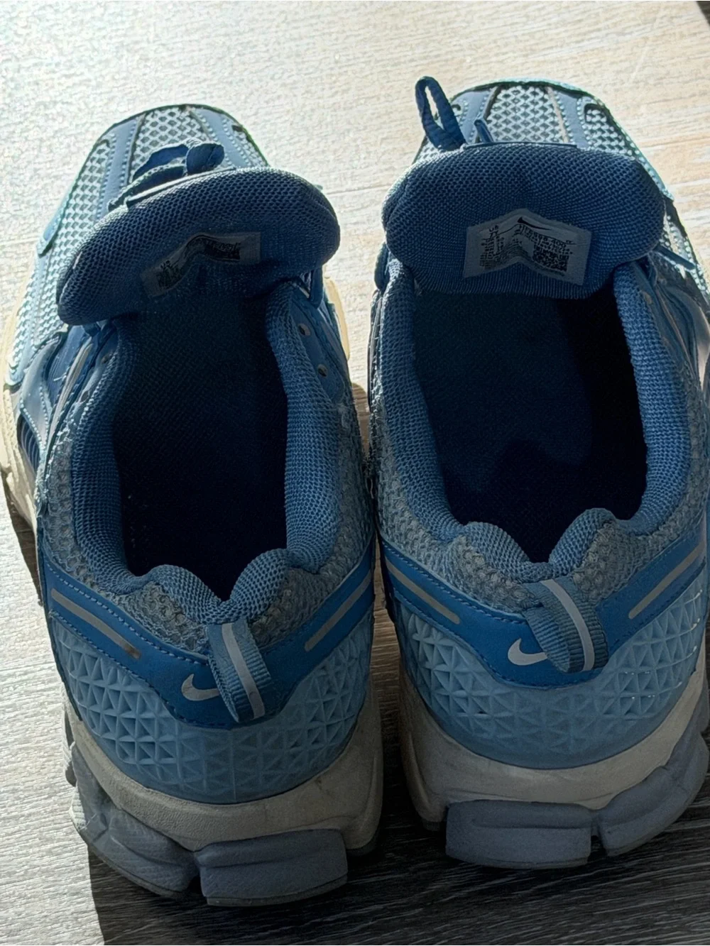 Nike Vomero 5 Big Kids' Shoes size7Y